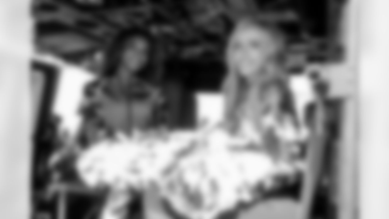 Joint Base Andrews airshow Salute activation (Alyssa Howell/ Washington Commanders)