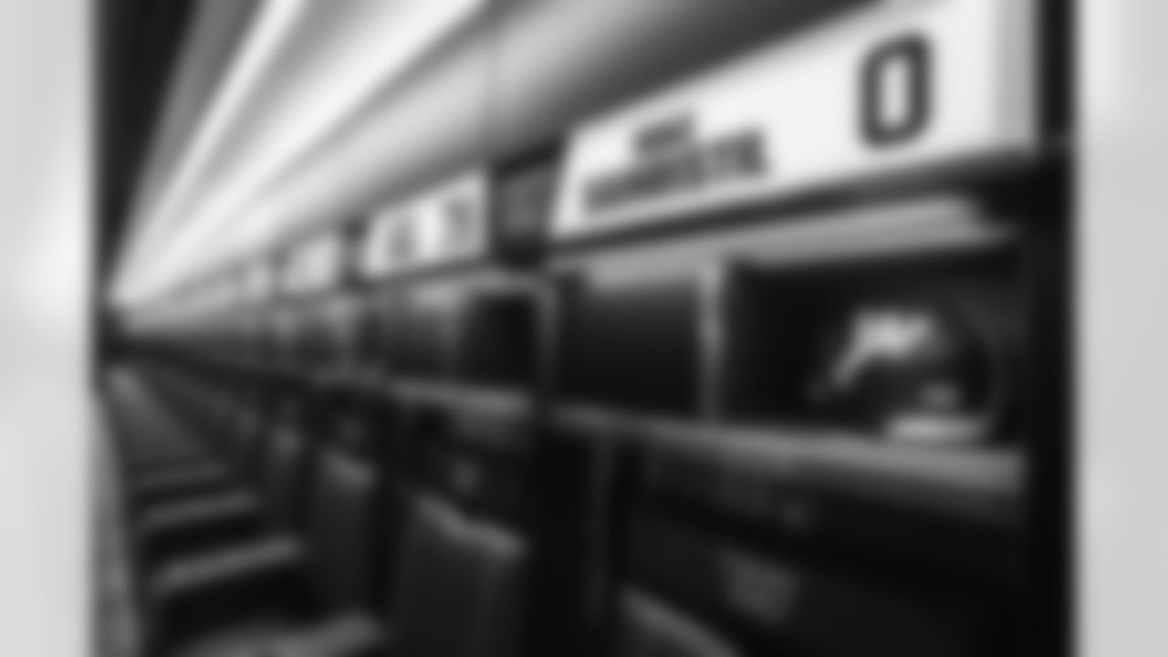Locker Room8922