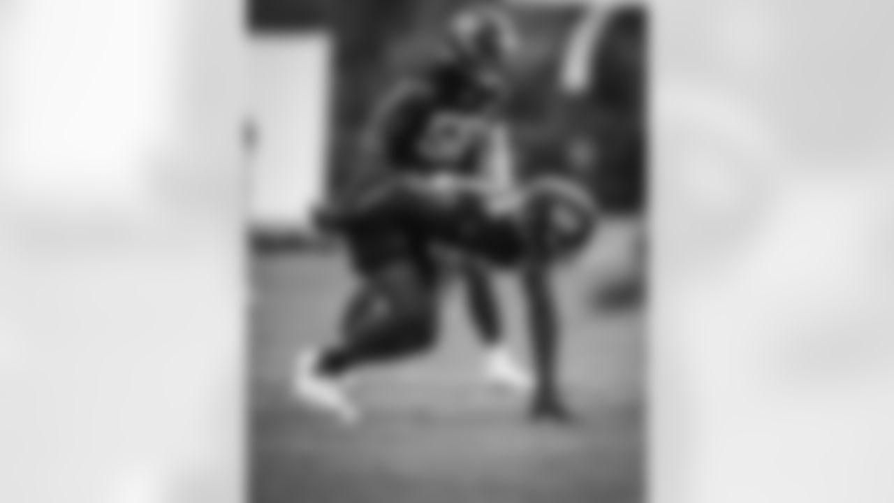 April 3: Signed DE T.J. Maguranyanga to a contract as part of the NFL's International Pathway Program.