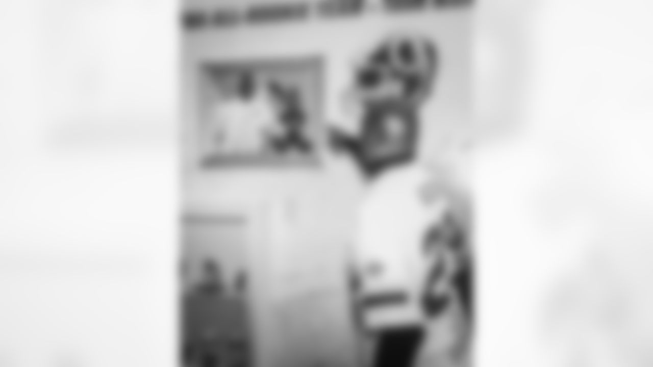 10242024 Darrell Green Suites Reveal KC67928