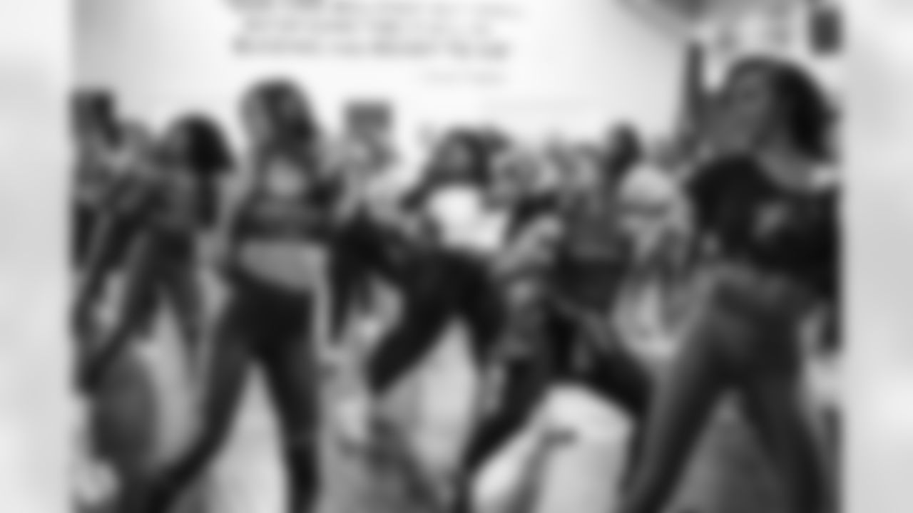Alumni Cheer Dance Class at Northwest Stadium in Summerfield, Maryland on April 23, 2025. (Annette Lee/Washington Commanders)
