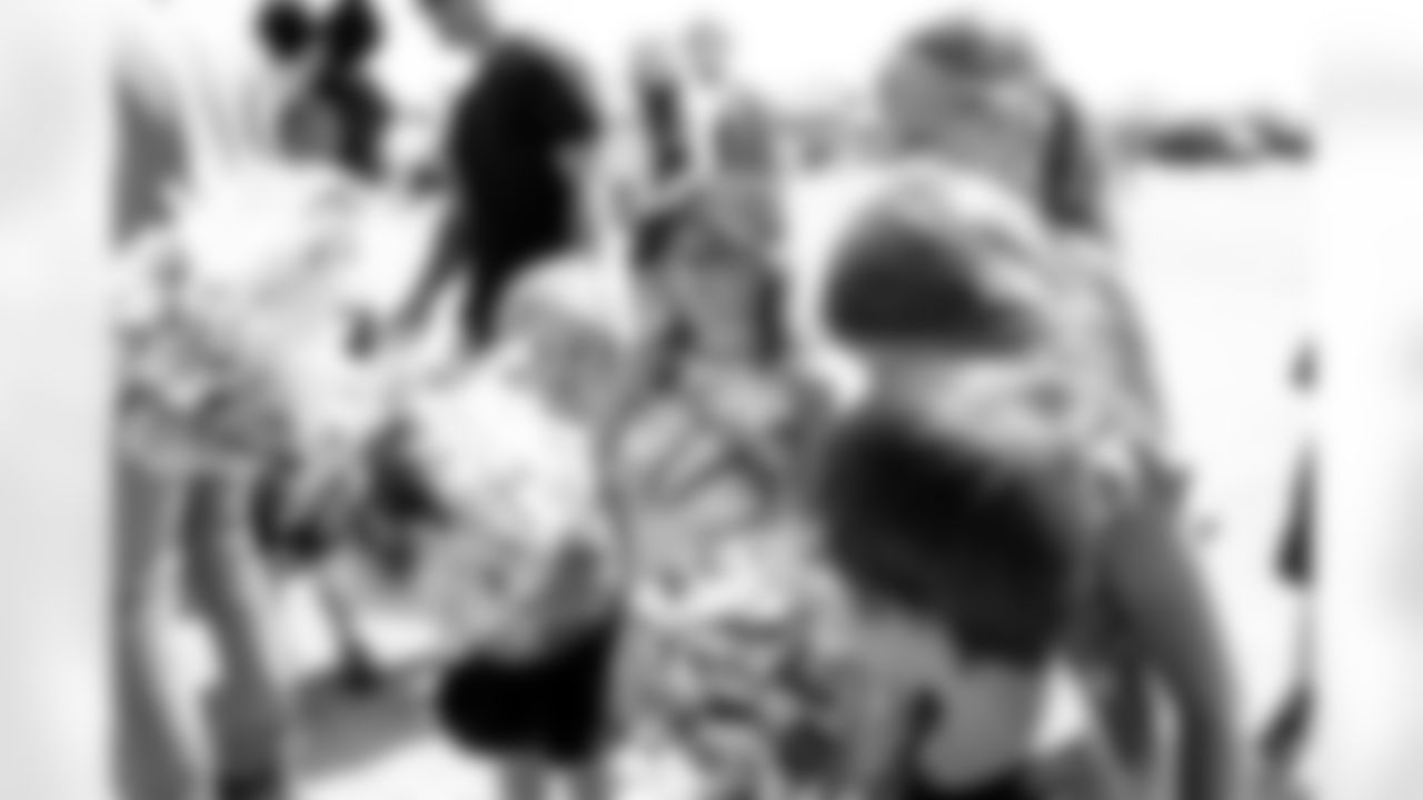 Joint Base Andrews airshow Salute activation (Alyssa Howell/ Washington Commanders)