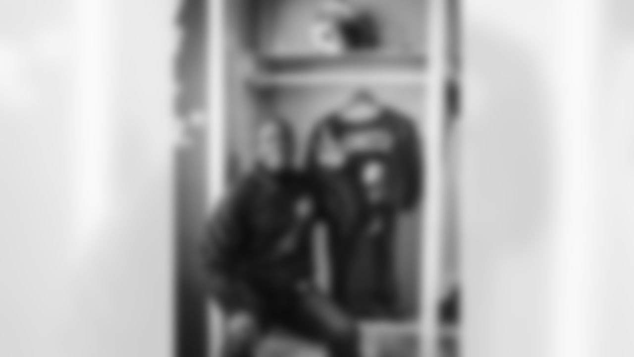 10242024 Darrell Green Suites Reveal KC67893