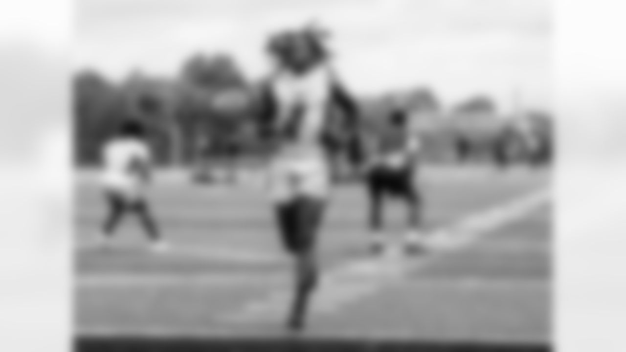 Nike 11-On_Commanders-17