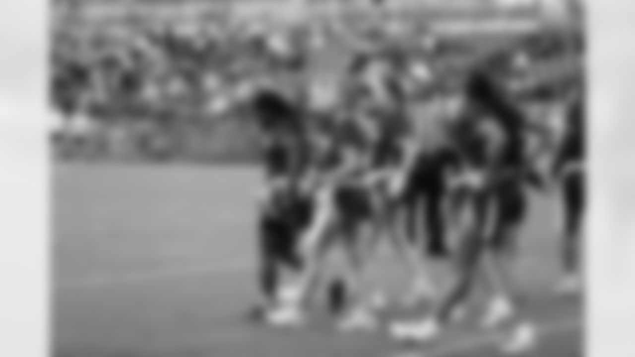 championship-girlsflag-commanders-0152