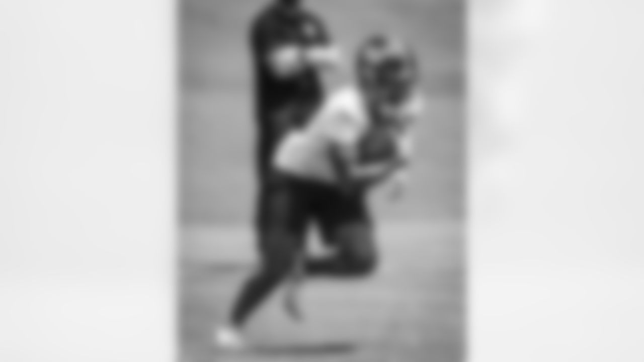 April 26: Drafted WR Jaylin Lane.
