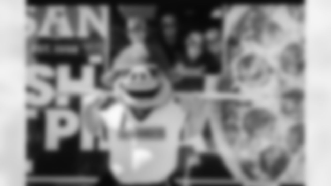 042024 NFL Flag17749