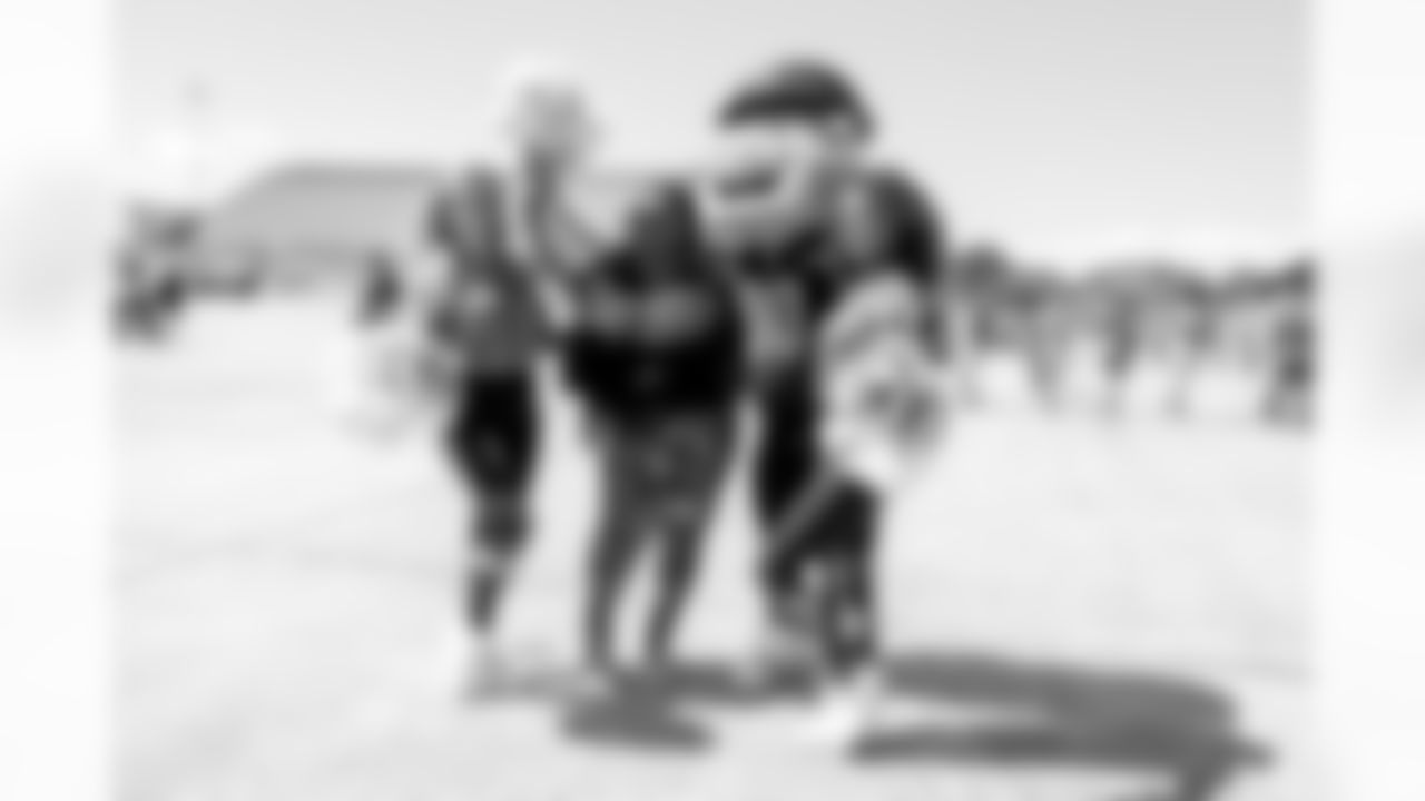 Joint Base Andrews airshow Salute activation (Alyssa Howell/ Washington Commanders)