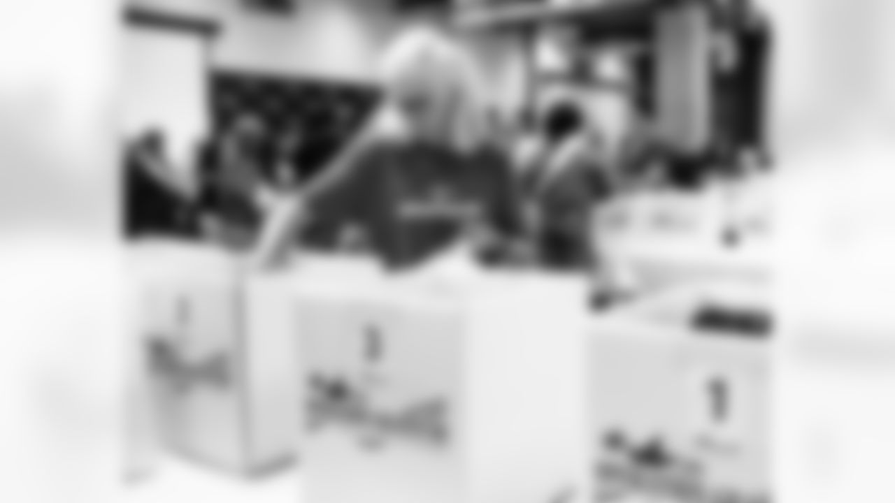 Operation Gratitude6274