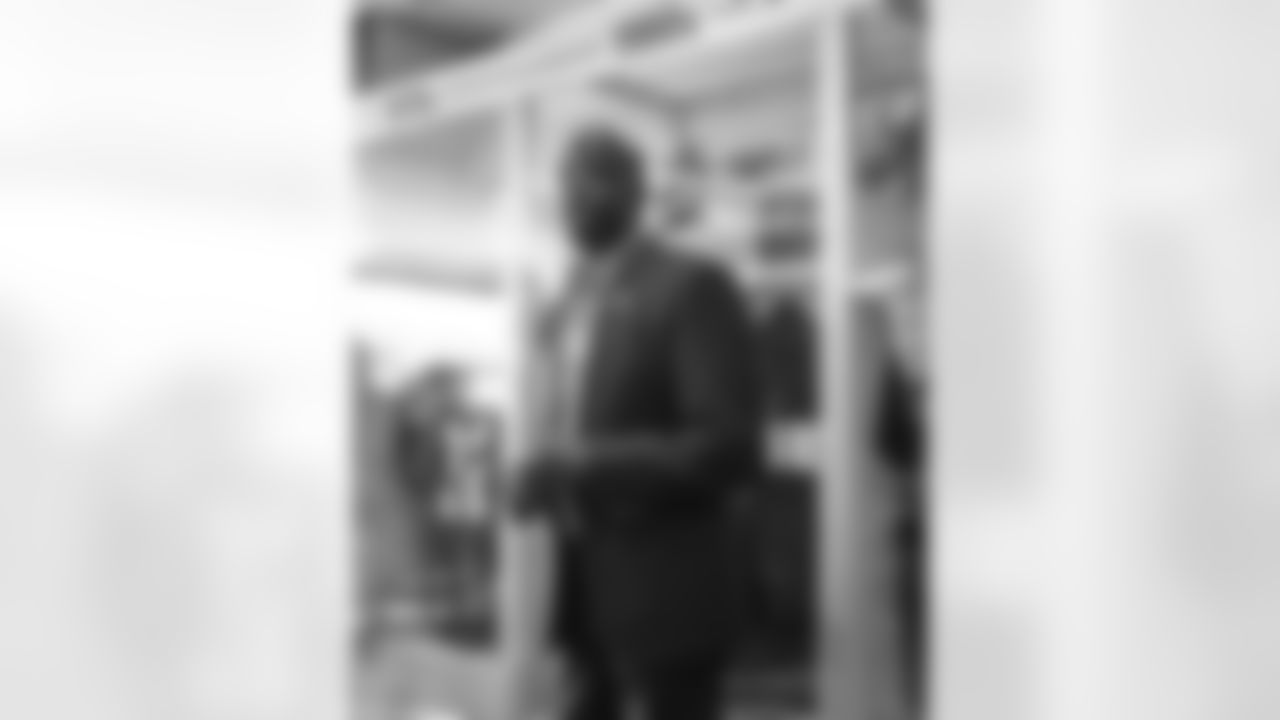 Washington Legend Darrell Green in his suite before the Carolina Panthers vs Washington Commanders game at Northwest Stadium in Landover, MD on October 20th 2024. (Alyssa Howell/Washington Commanders)