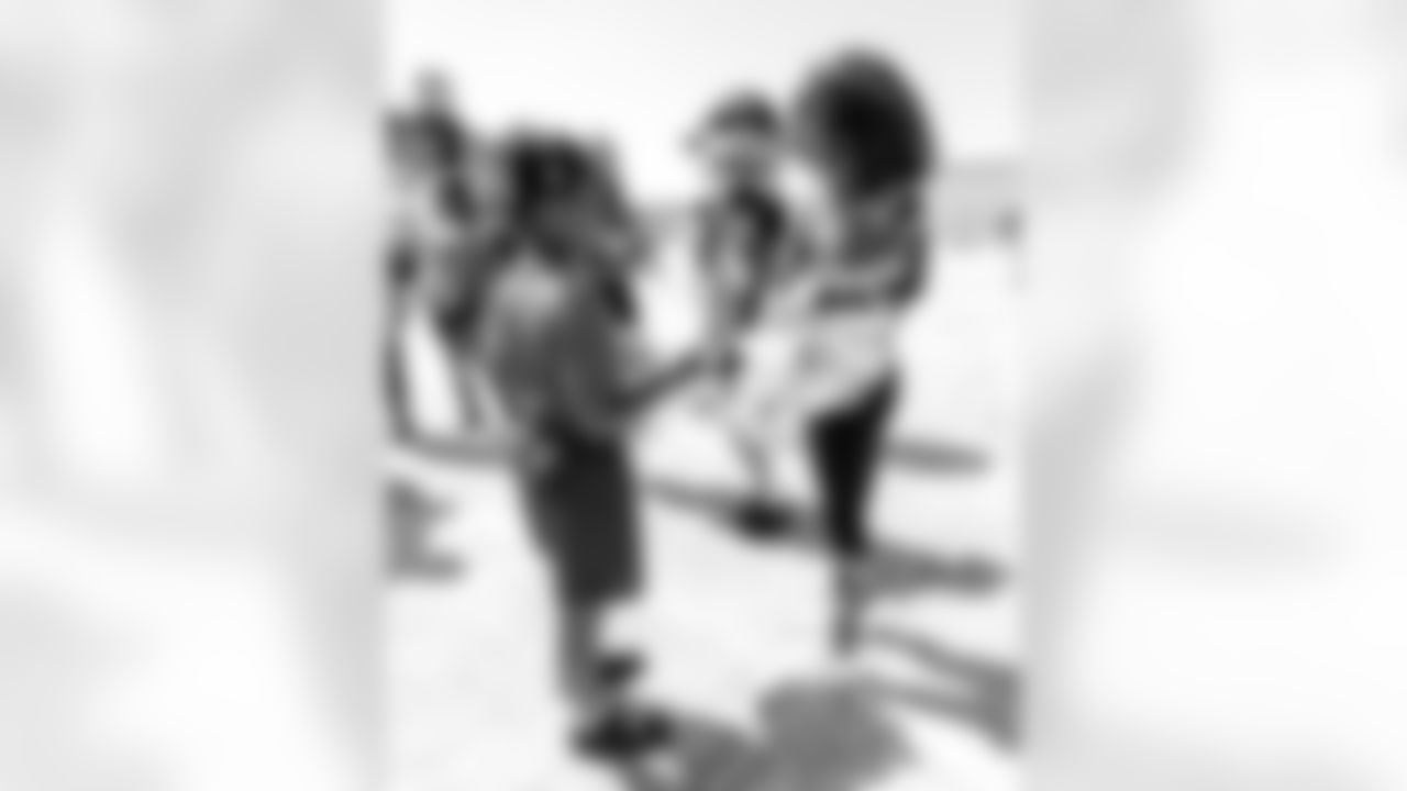 Joint Base Andrews airshow Salute activation (Alyssa Howell/ Washington Commanders)