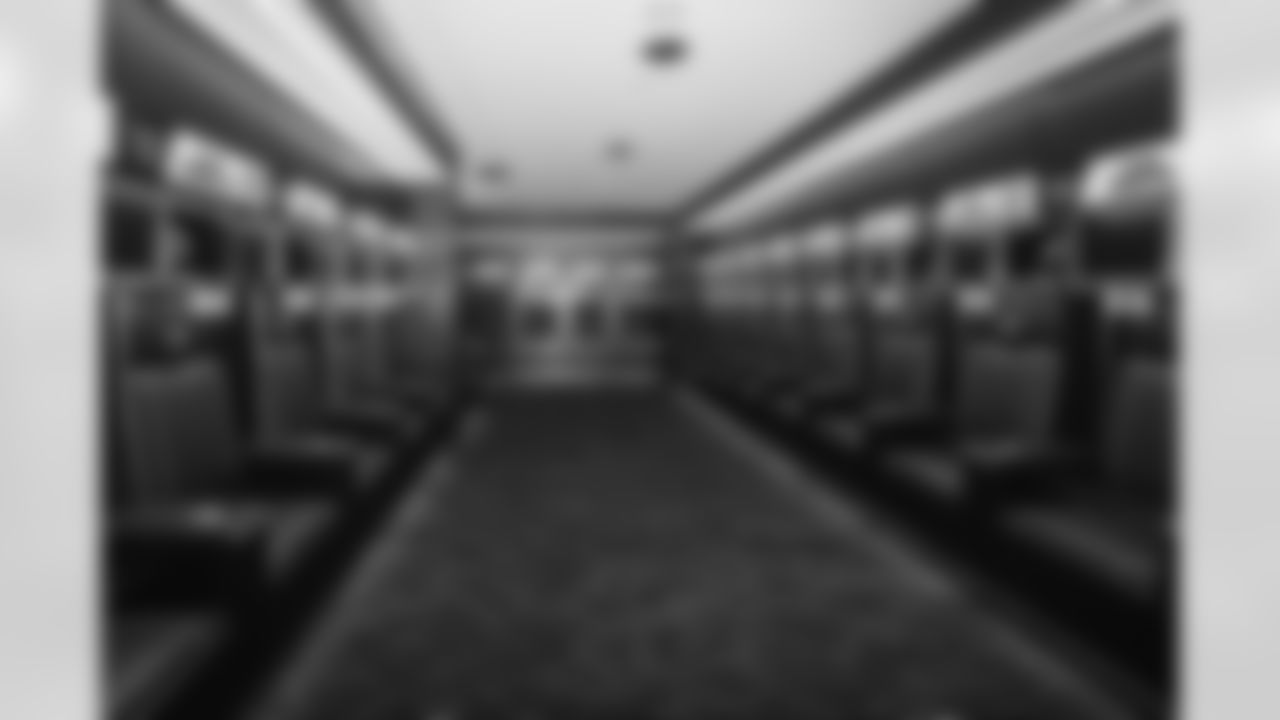 Locker Room8920