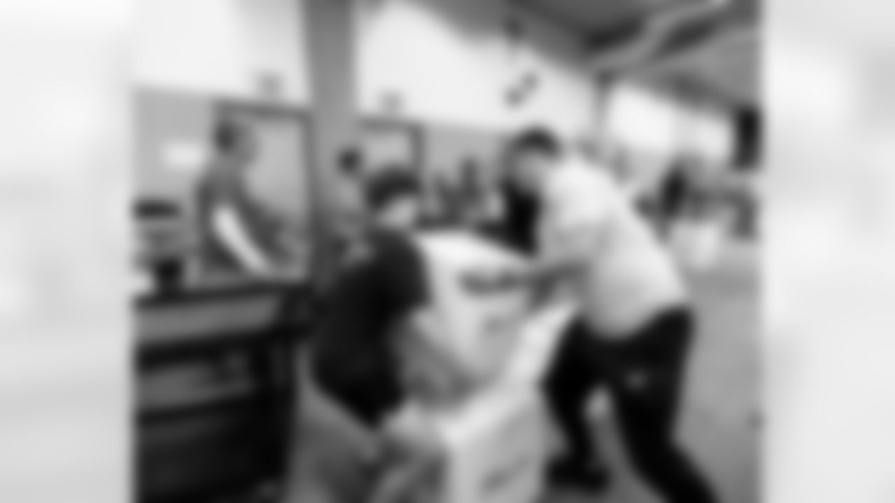 Operation Gratitude6285