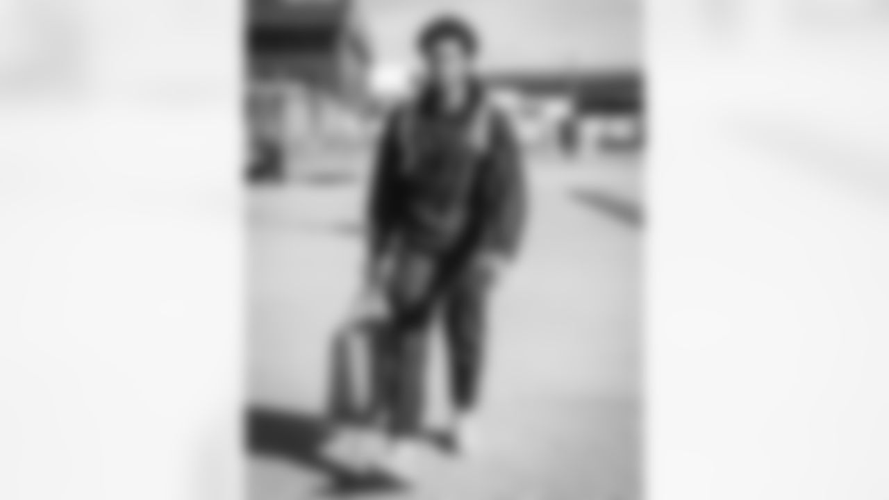 10262025 WK8 IAD Arrivals16672