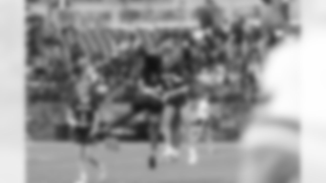 championship-girlsflag-commanders-0144