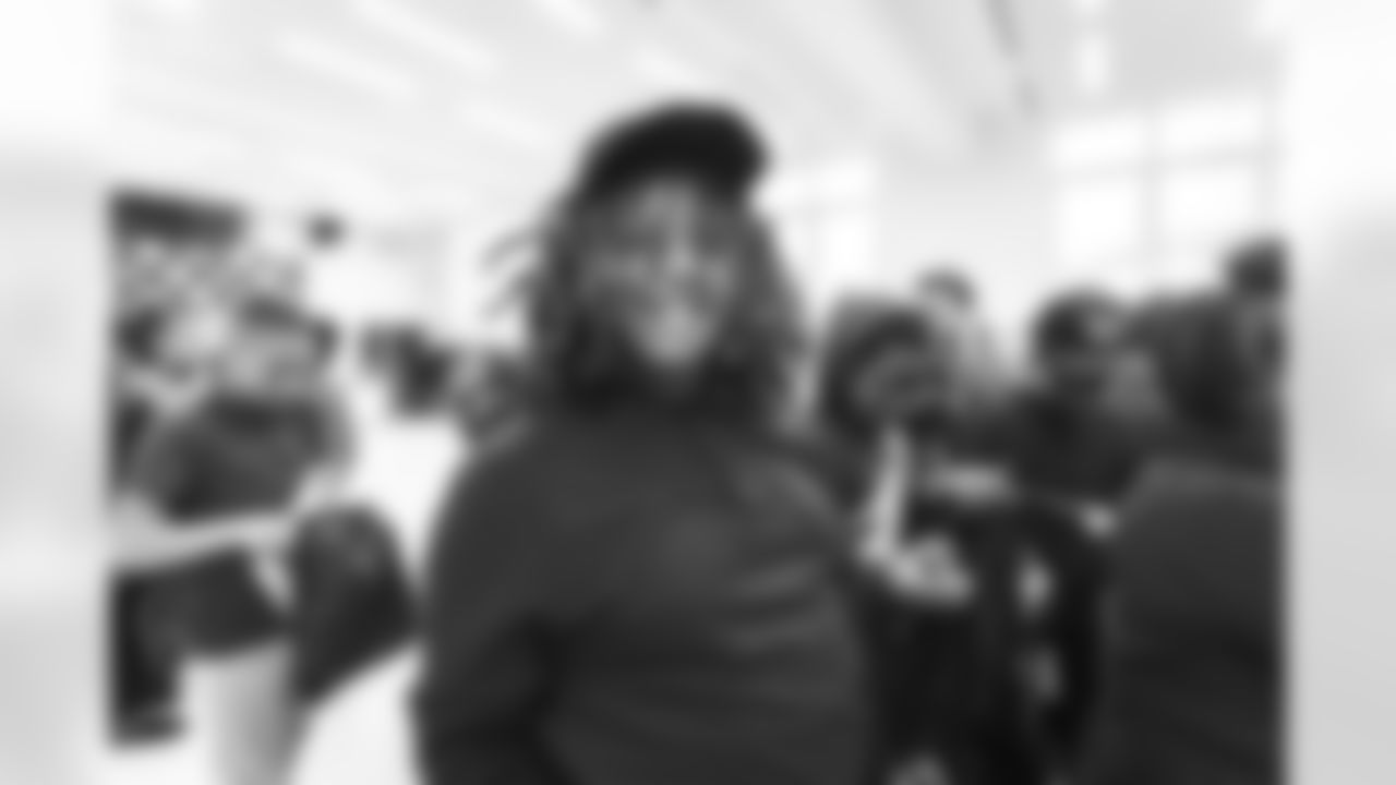 WASHINGTON, DC – DEC 09: Images of Johnson Johnson at his school visit at Malcolm X Elementary in Washington, DC on DECEMBER 09, 2025 (Photo by Taylor Sims for Washington Commanders)