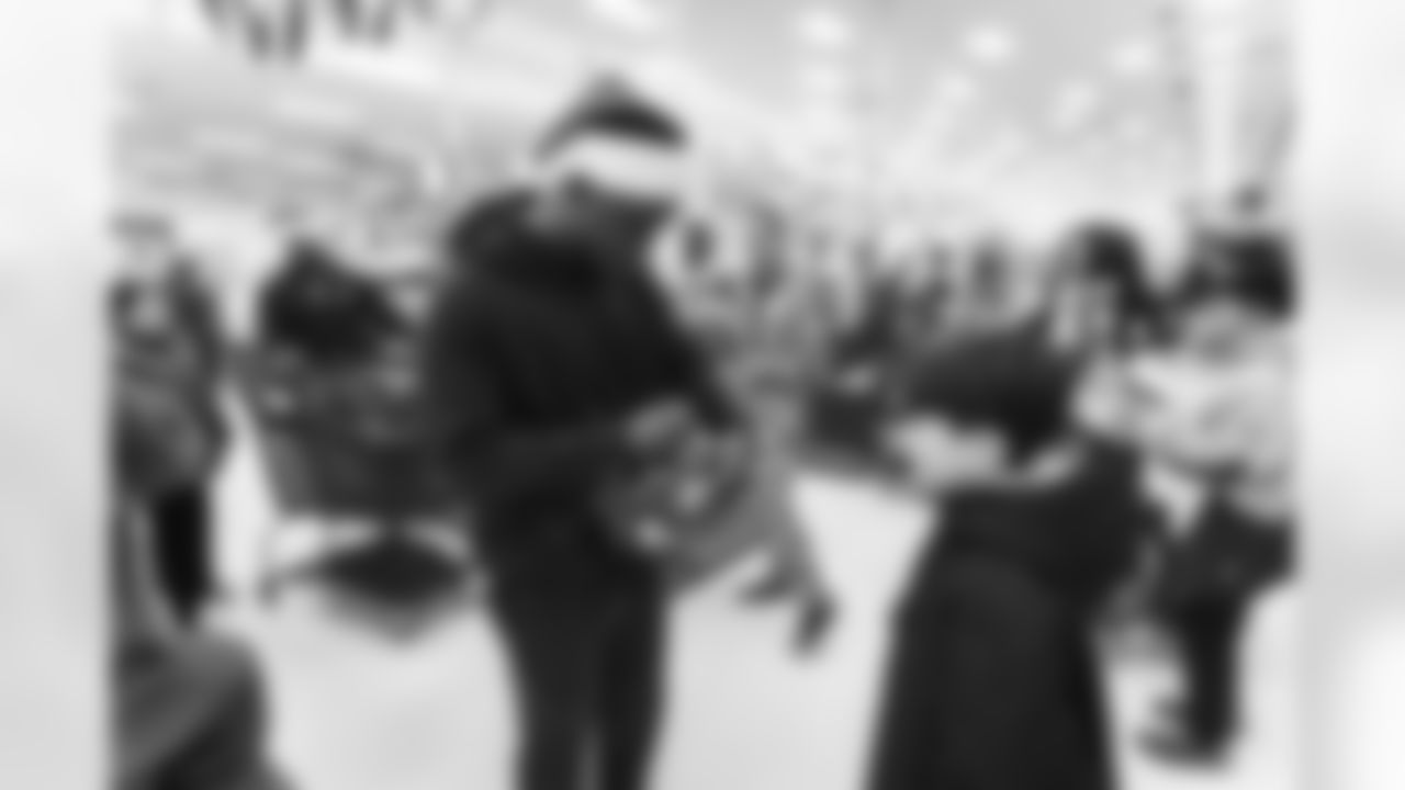 RESTON, VA – DEC 09: Images of Deebo Samuels and Jeremy Reaves shopping with 25 local elementary schools at Target in Reston, VA on DECEMBER 09, 2025 (Photo by Taylor Sims for Washington Commanders)