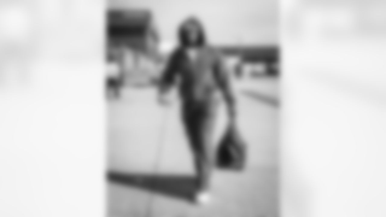 10262025 WK8 IAD Arrivals16615