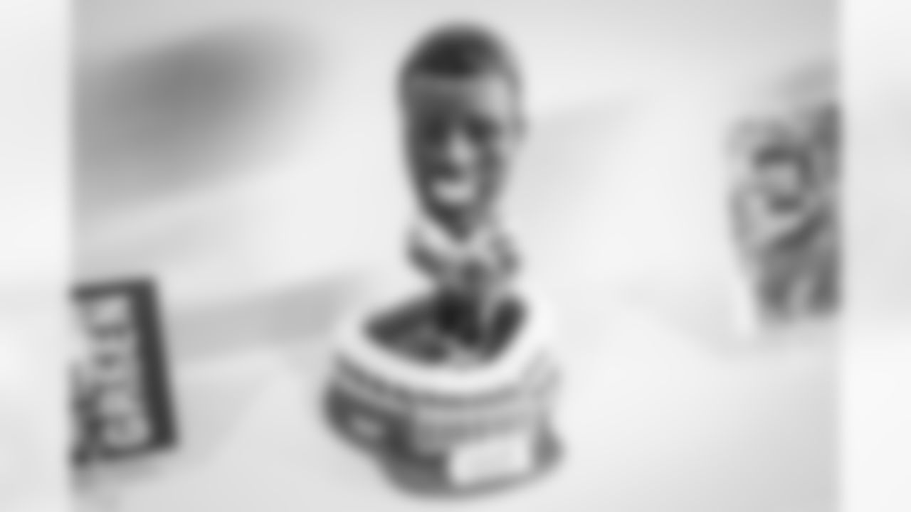 10242024 Darrell Green Suites Reveal KC67863