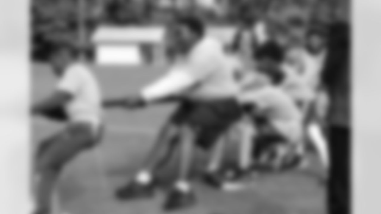 Military Youth Football Clinic - Bethesda with Major Tuddy and Washington Legend Josh Morgan