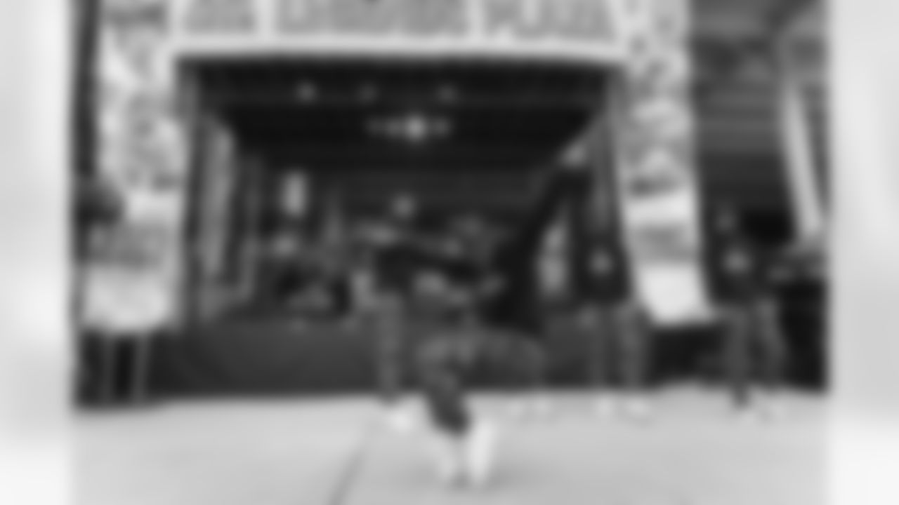 LANDOVER, MD – NOV 09: Command Force dancing at Northwest Stadium on AUGUST 18, 2025 in Landover, MD (Photo by Taylor Sims for Washington Commanders\