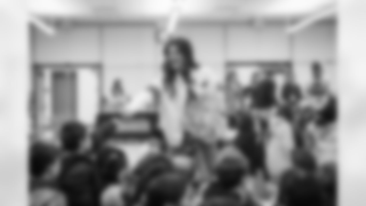 12152025 Commanders Read 158