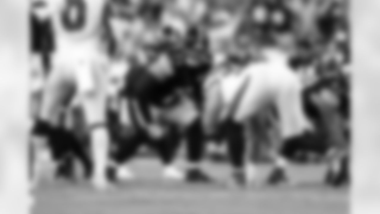 Pittsburgh Steelers guard Nate Herbig (71) lines up before a play during an NFL preseason football game against the Tampa Bay Buccaneers, Friday, Aug. 11, 2023 in Tampa, Fla. (Kevin Sabitus via AP)