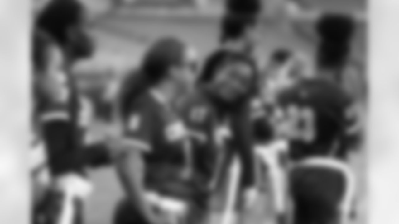 championship-girlsflag-commanders-0139