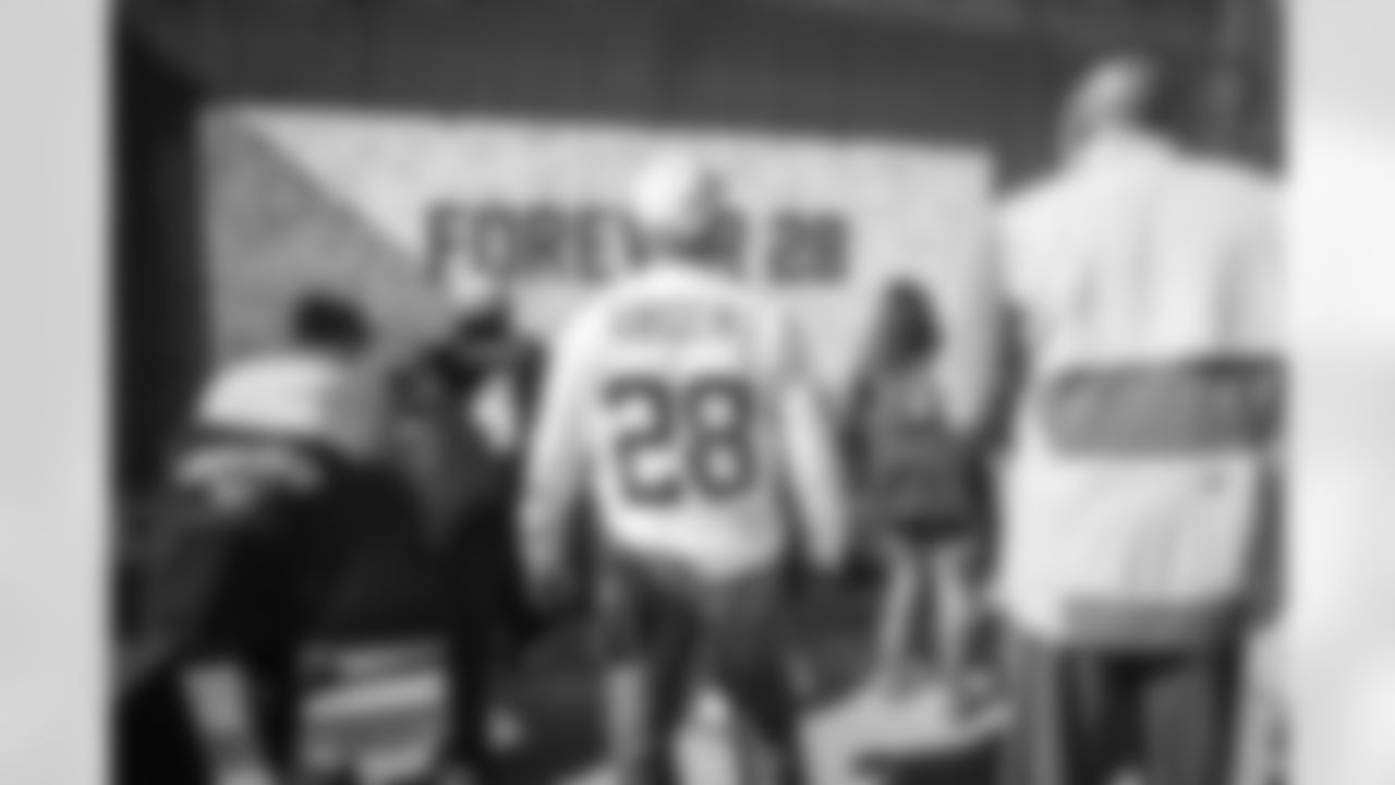 The Washington Commanders vs Carolina Panthers week 7, Darrell Green jersey retirement