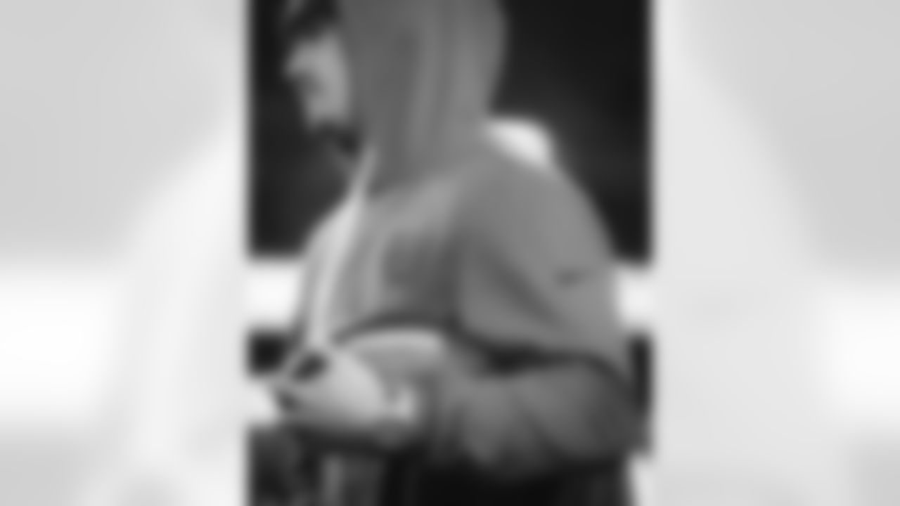 8Creative_0010_11022025 WK9 WAS vs SEA EFM230