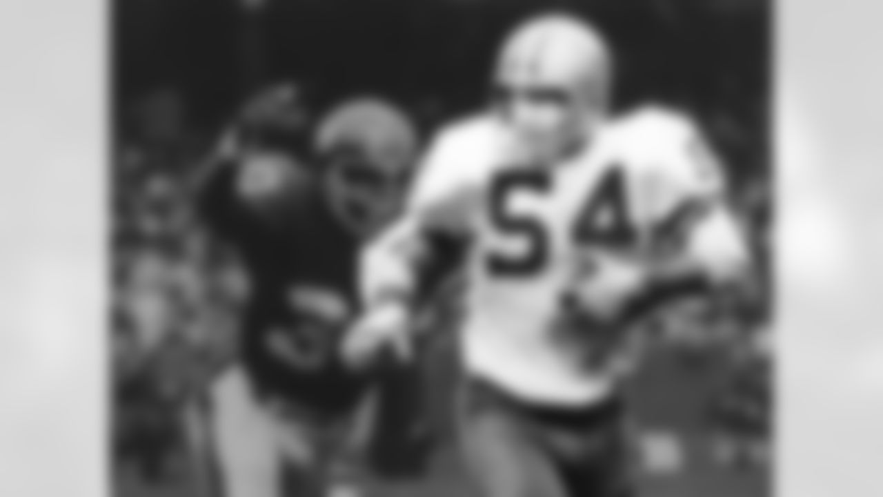 4) After two seasons playing with Chicago, Chuck Howley stepped away from the game due to a knee injury. Where was he working when the Cowboys talked him out of retirement?
Linebacker Chuck Howley thought his career was over and was running a gas station, but after playing in a University of West Virginia alumni game, he decided to give pro football another shot. A former Bears teammate convinced Cowboys director of player personnel Gil Brandt to give Howley a call, and the rest is history. Howley was eventually named to both the Pro Football Hall of Fame and Cowboys Ring of Honor.