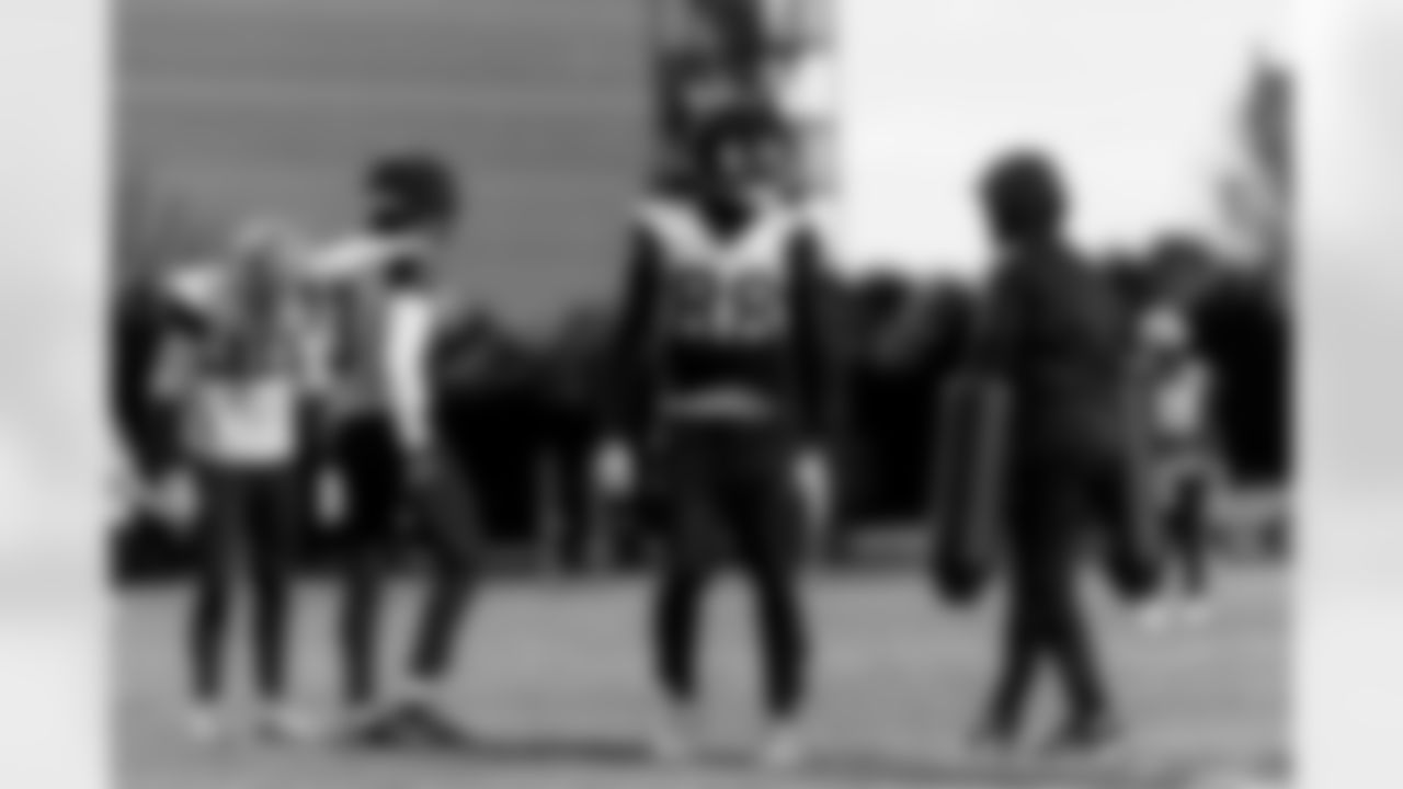 20251210_DAL_Practice-49