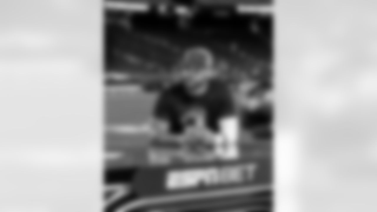 20251117_DAL_@_LV-704