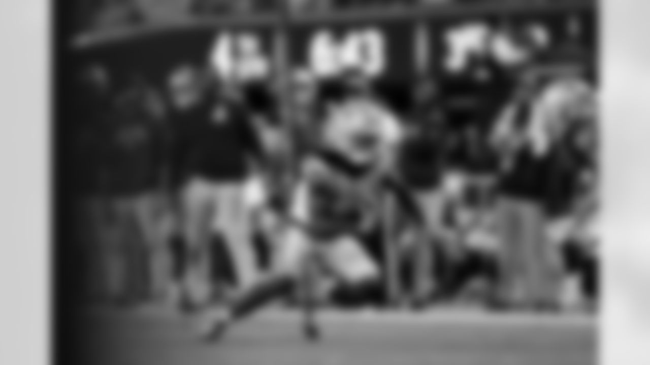 16 November 2025:   Views 
of the Dallas Cowboys during the second half of their NFL regular season 33-16 win over the Las Vegas Raiders at Allegiant Stadium in Las Vegas, Nevada.  Photo by James D. Smith/Dallas Cowboys