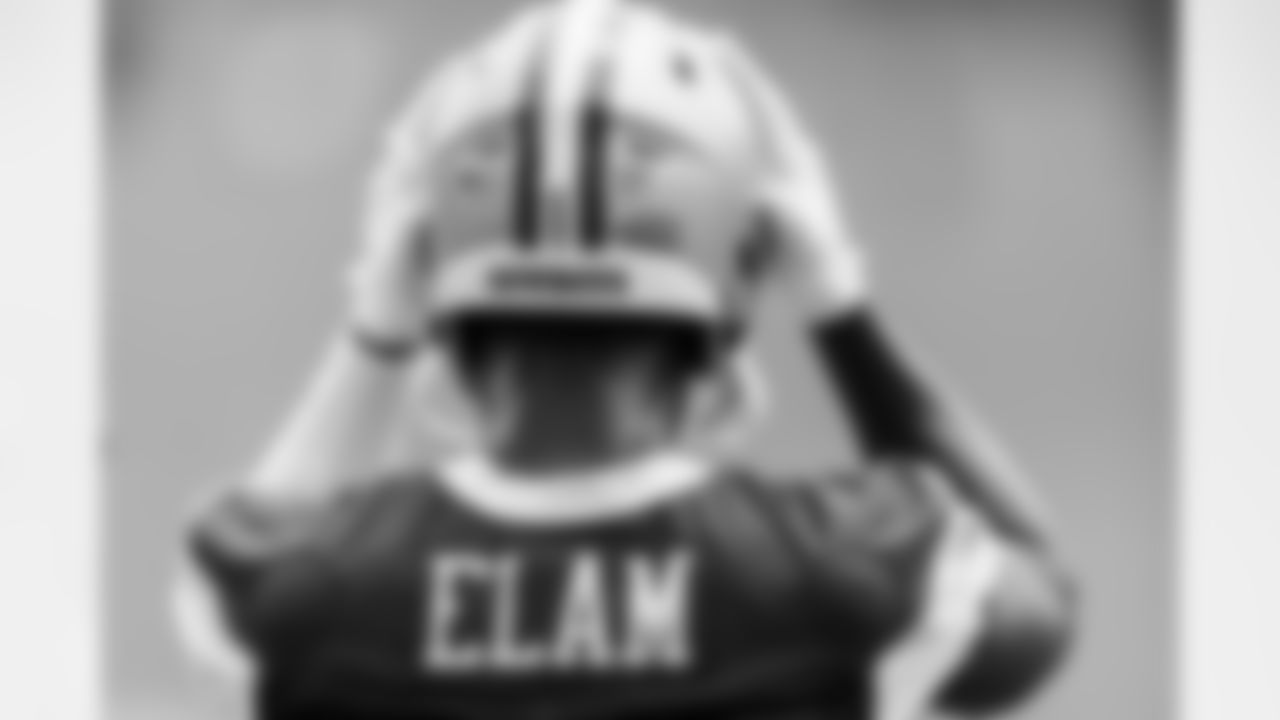 Kaiir Elam Tallies Another Significant PBU
For a roster that has seen an 11-interception season and five pick-sixes in a single campaign very recently, it's tough to imagine someone else continue to make plays on the football. While it may not be during Sundays in the Fall, Kaiir Elam has made his reps count in the Summer. Wednesday, he batted down another pass from Dak Prescott and should've held on for an interception in the endzone. It was again one of the standout plays from the defensive back group, adding to the already impressive debut offseason for Elam in Dallas.
- Kyle Youmans