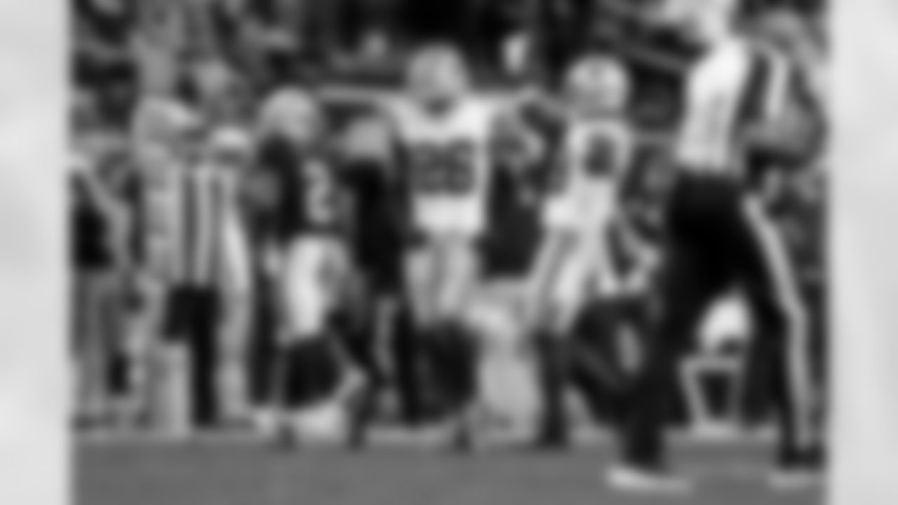 20251117_DAL_@_LV-564