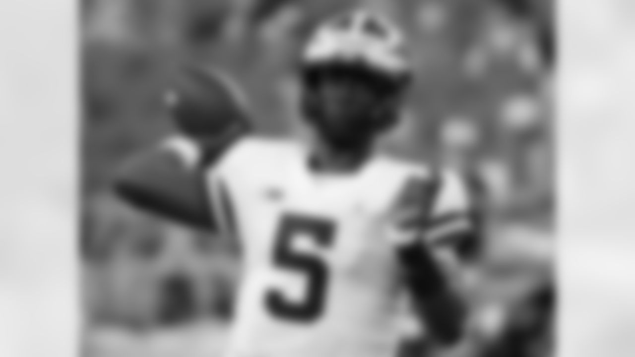 Milton was a composite four-star recruit in the class of 2018 out of Olympia High School in Orlando, Florida. He received 25 offers in high school, but decided to commit to the Michigan Wolverines over his hometown Florida Gators, where he'd spend the first three seasons of his college football career.