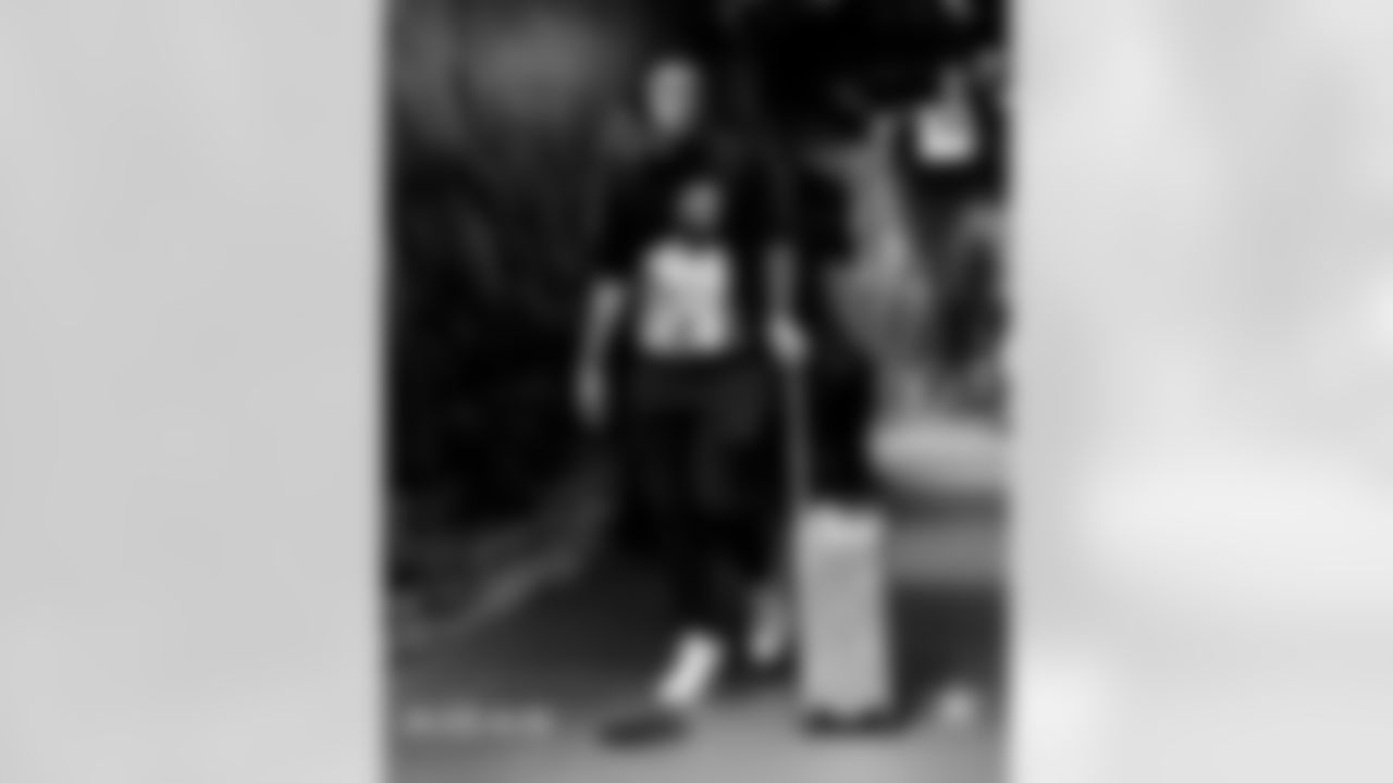20251012_DAL_@_CAR-25