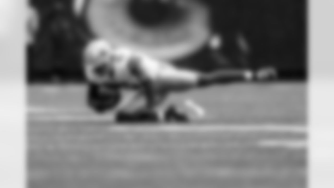 20251012_DAL_@_CAR-340