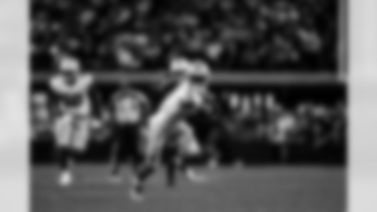 20251117_DAL_@_LV-536