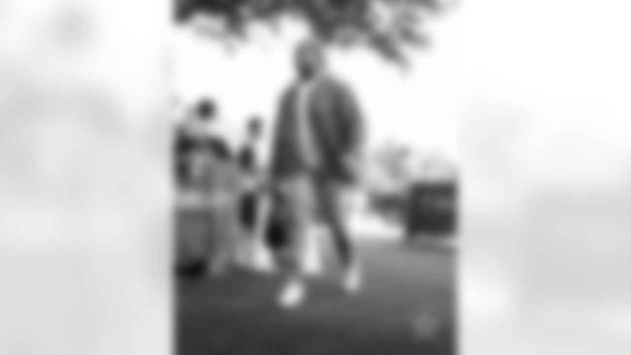 Blue Carpet Arrivals: Cowboys vs Commanders | 2023