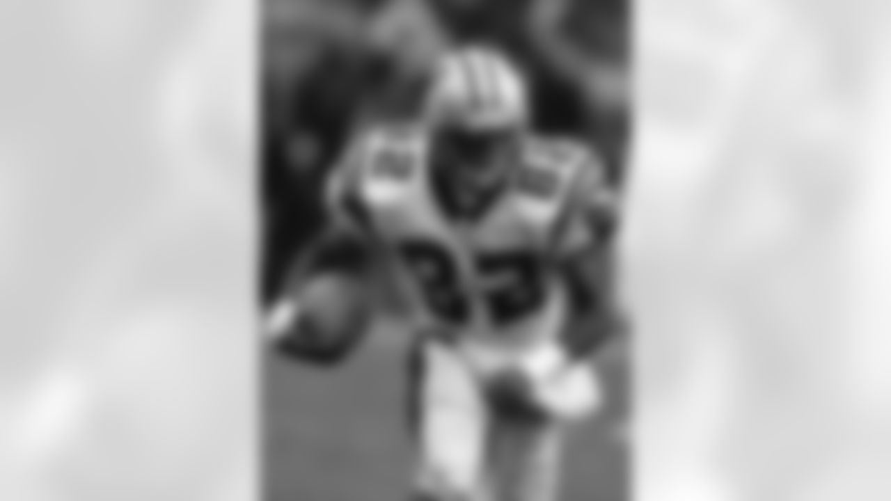 18) What player ranks 7th all-time in NFL history in kickoff return yards with 9,110 and spent the majority of his career in Carolina, but played one regular-season game in Dallas?
Michael Bates was one of the top returners in the NFL in the late 90s and 2000s, even earning a Pro Bowl spot with Carolina as a return specialist.
At the end of the 2003 season, the Cowboys added Bates, who played the final game of the season and then the playoff loss, ironically to his former team, the Panthers.