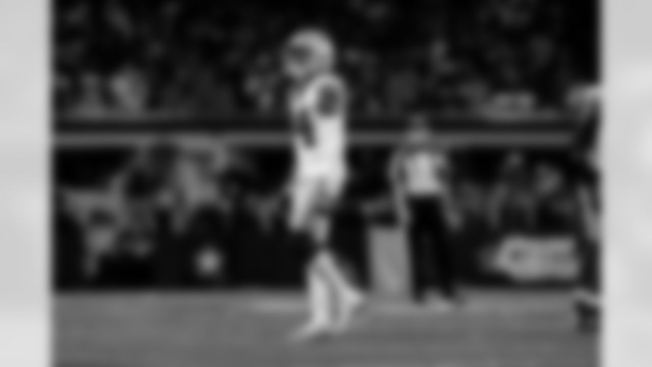 20251123_DAL_VS_PHI-270