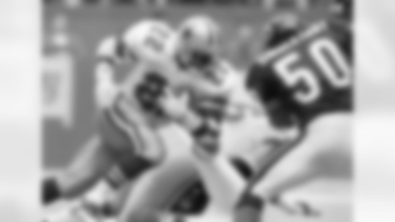 5) Who had more 1,000-yard rushing seasons in his career, the Cowboys' Emmitt Smith or the Bears' Walter Payton?
Emmitt Smith topped the 1,000-yard mark in 11 straight seasons from 1991 to 2001 on his way to becoming the NFL's all-time rushing leader. Meanwhile, Payton surpassed 1,000 yards 10 times. Smith finished his career with 18,355 rushing yards while Payton had 16,726.