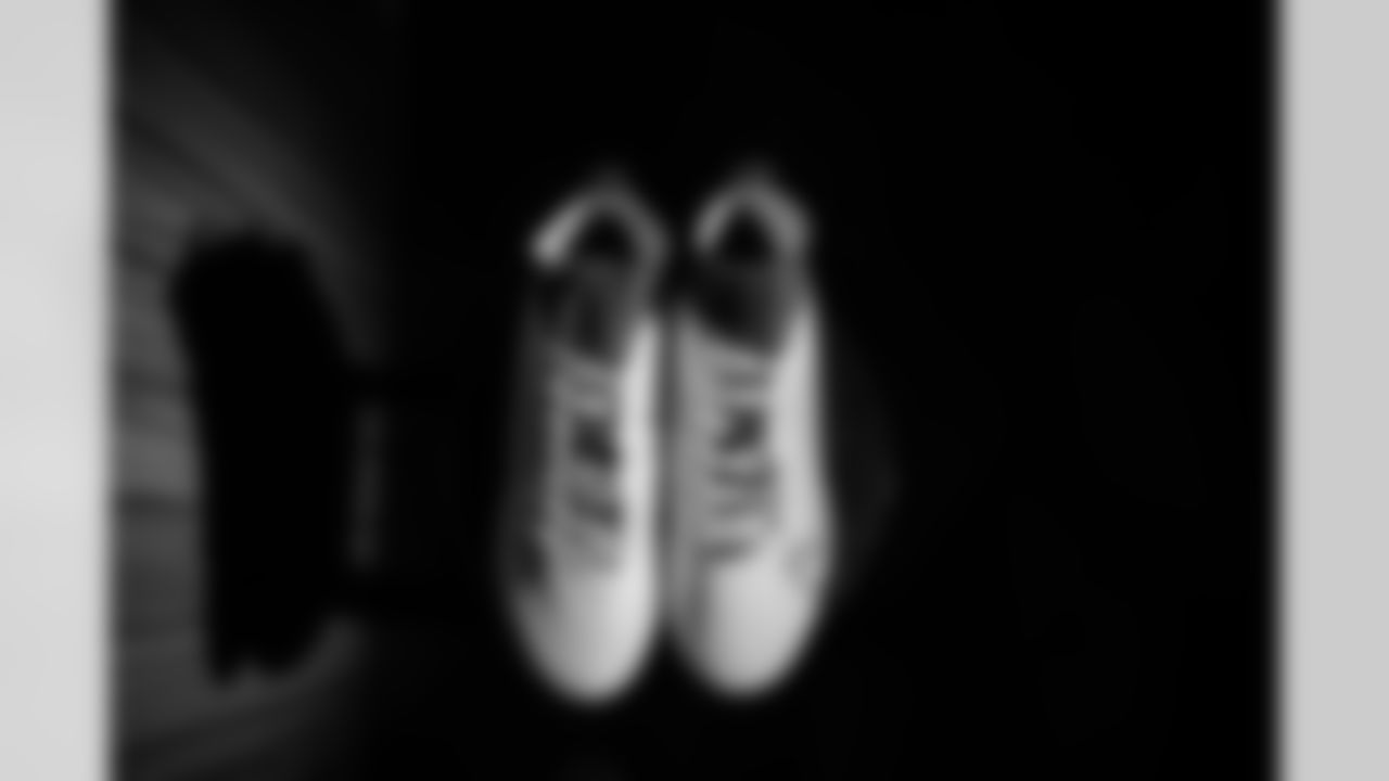 Marshawn Kneeland-02