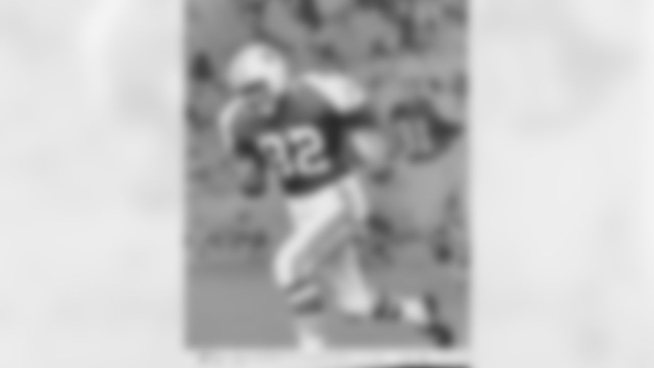 8) This player became the first in Cowboys history to top 240 receiving yards in a game, recording 241 vs. Washington on Sept. 16, 1962.
Frank Clarke set personal highs in catches (10), receiving yards (241) and touchdown grabs (3) in the Cowboys' 35-35 tie with Washington. A team record at the time, he is still one of only three players in franchise history to top the 240 mark. Miles Austin posted 250 at Kansas City on Nov. 11, 2009, while Bob Hayes totaled 246 at Washington on Nov. 13, 1966.