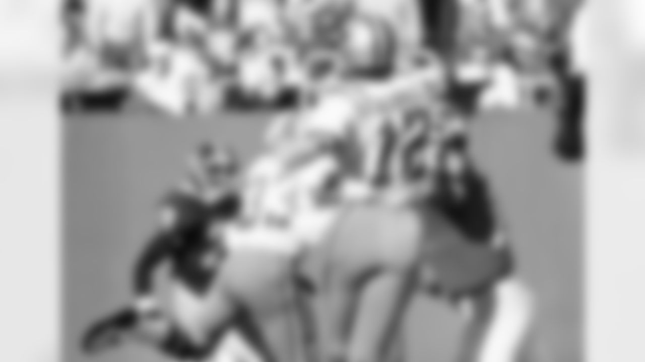 *14) Down 14-6 midway through the fourth quarter, Roger Staubach led the Cowboys to a last-second 16-14 victory at the Giants on Nov. 4, 1979. How many game-winning drives did Captain Comeback have during his Hall of Fame career? *

Staubach connected with Drew Pearson on a 32-yard touchdown pass with 2:24 on the clock, but when the Cowboys got the ball back, they were sitting at their own 9-yard line with only 1:49 remaining. No problem. The quarterback quickly marched his troops 86 yards down the field in eight plays before Rafael Septien kicked a 22-yard field goal with 6 seconds left for the victory. This would be the second-to-last game-winning drive of Staubach's career, as he would retire after the 1979 season with 21 to his credit. That total ranks third in Cowboys history behind Tony Romo (29) and Dak Prescott (26).