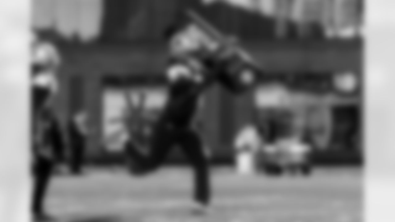 20251210_DAL_Practice-39