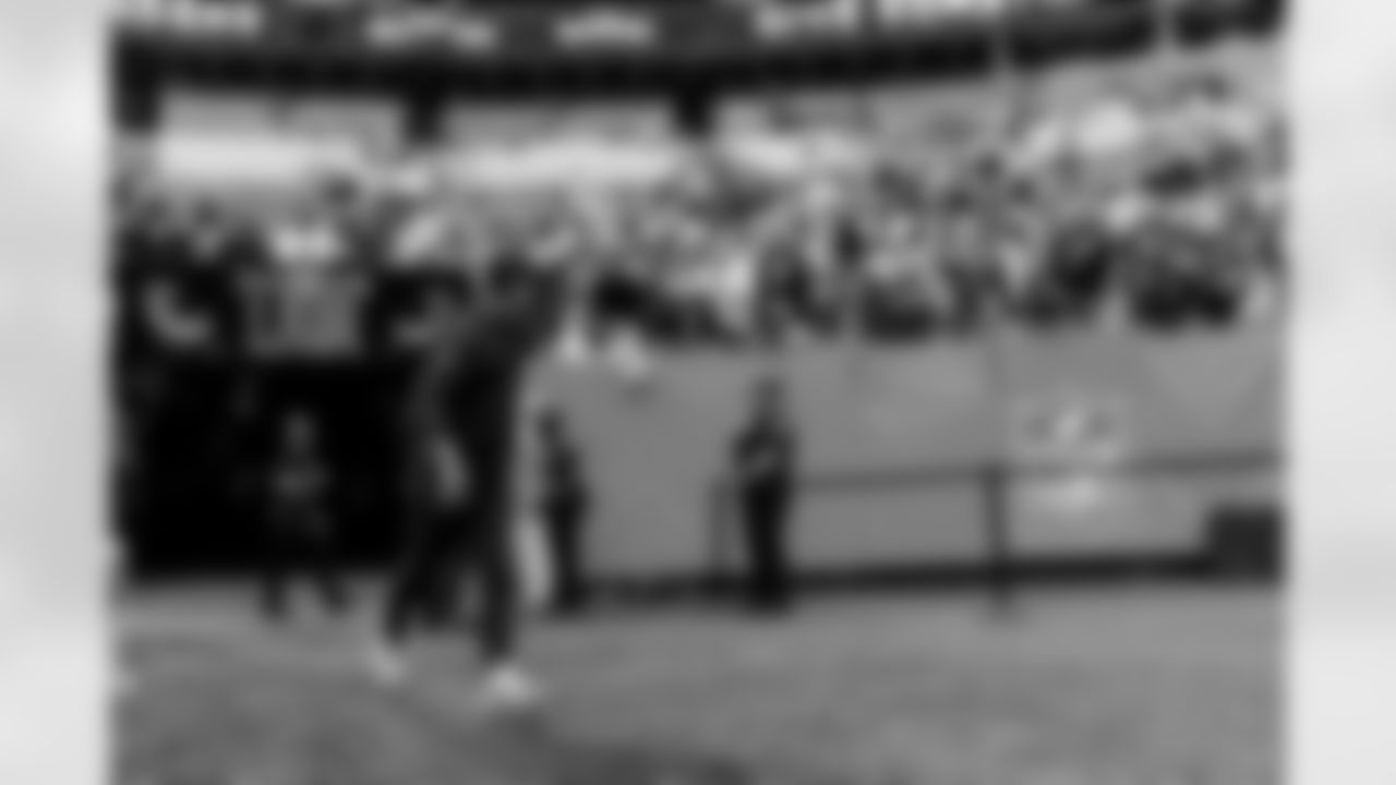 20251012_DAL_@_CAR-124