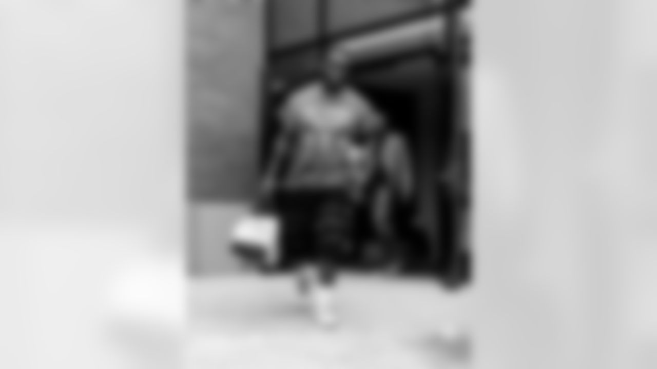 20251012_DAL_@_CAR-9